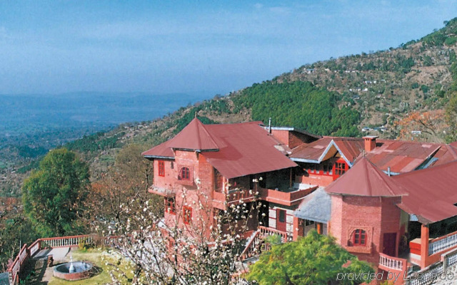 WelcomHeritage Grace Hotel