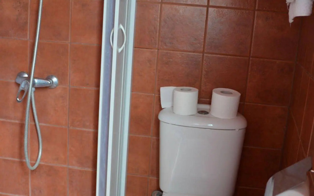Themis Hotel