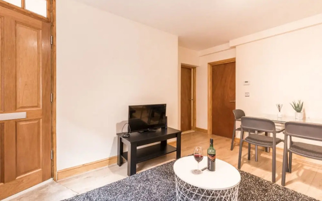 The Martlett Court Residence I