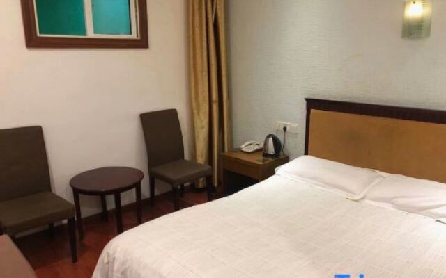 Zhixin Hotel (Shanghai Dahua 3rd Road Subway Station Branch)