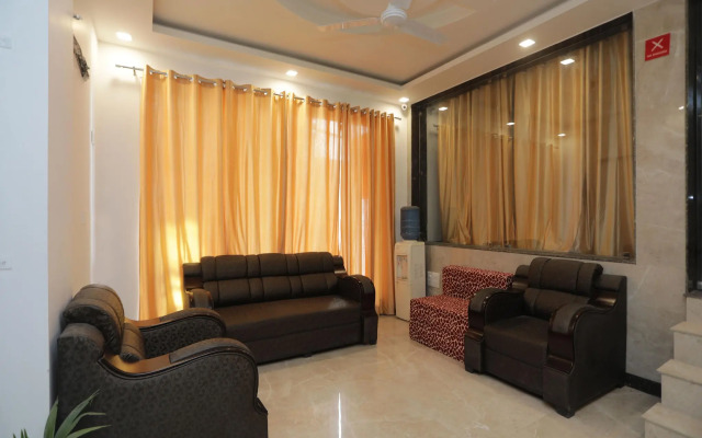 OYO 12235 Hotel Bliss Continental