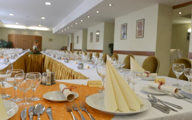 Hunguest Hotel Millennium