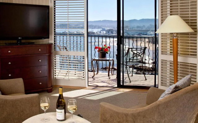 Monterey Bay Inn