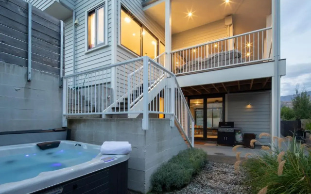 10 The Terrace