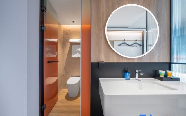 Ni Hao Hotel (Tianmen Mountain Cableway Station Ziwu Road) – Bathroom – Zhangjiajie