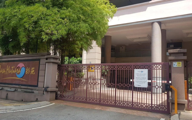 Balkoni Hijau at Casa Mutiara KL