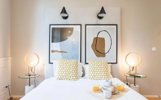 Cute & Bright Flat w/ AC by LovelyStay