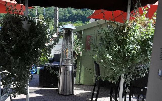 Le Luxembourg La Provence Chez Jeannot