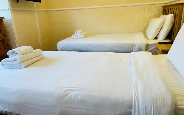 Rothwell House Hotel .
