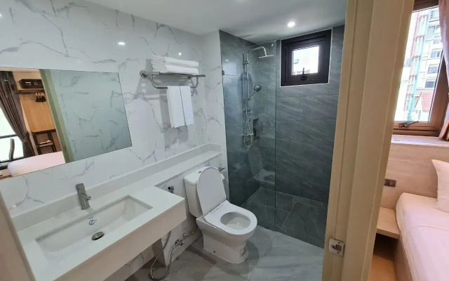 Thana Wisut Hotel