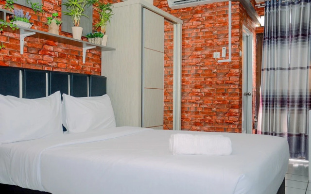 Comfy and Contemporer Studio Kemang View Apartment