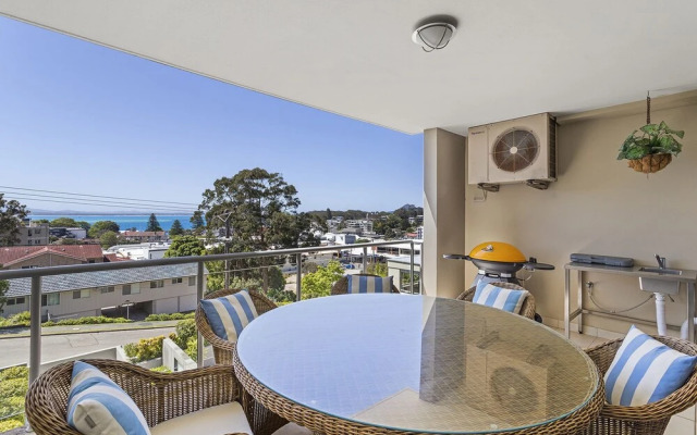 Scirocco, Unit 7, 21-23 Tomaree Street