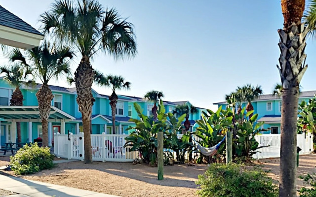 802 The Commons