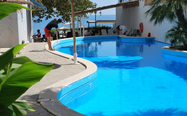 Отель Kanelli Beach