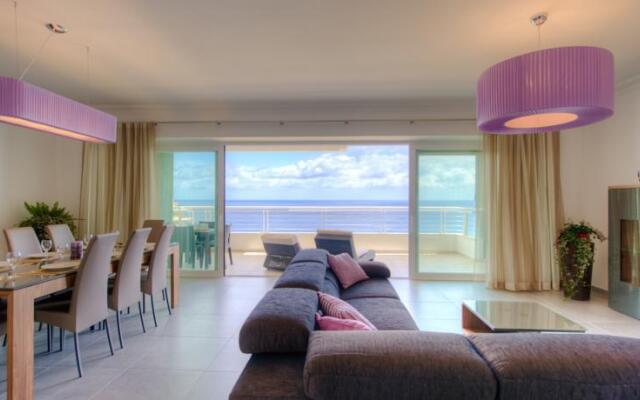 Seafront Apartment Sliema