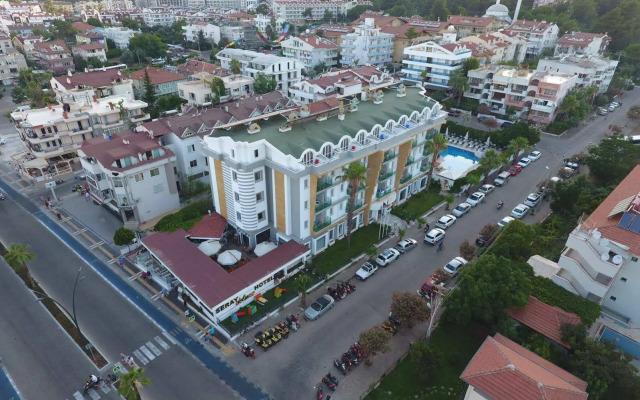 Aryes Deluxe Hotel
