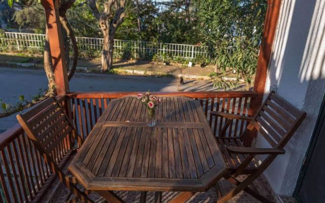 Orhan Kutbay'in Evi Turyolu Cafe Pansiyon