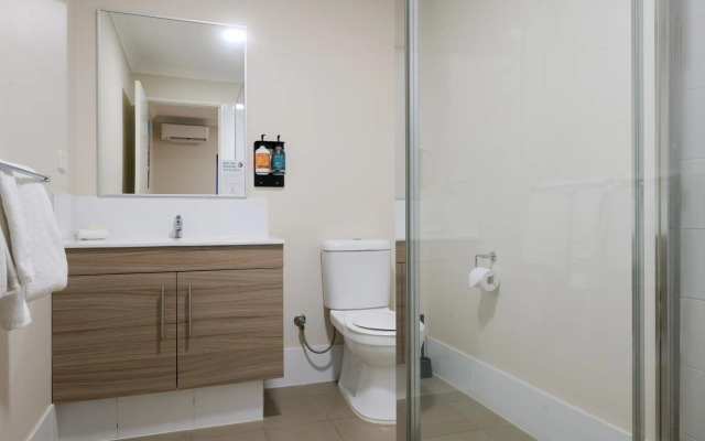 Airport Apartments by Vetroblu