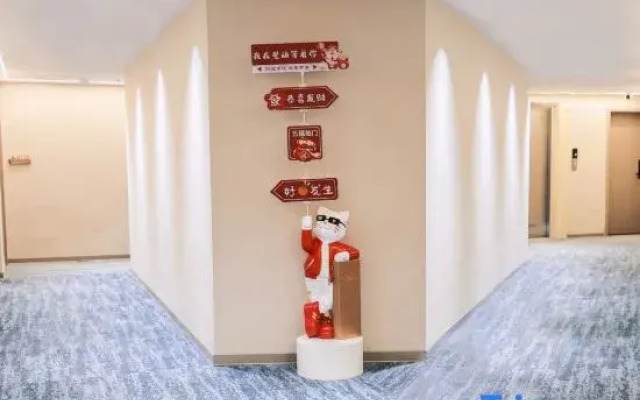 Star Movement Hotel