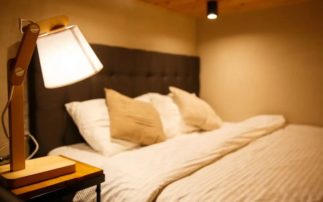Mezzanine Hotel