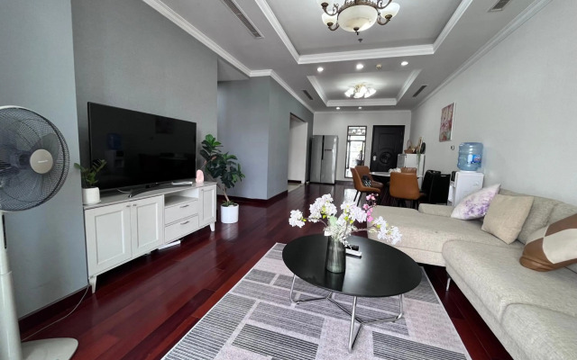 Vinhomes Royal City Luxury Apartment 3 Br