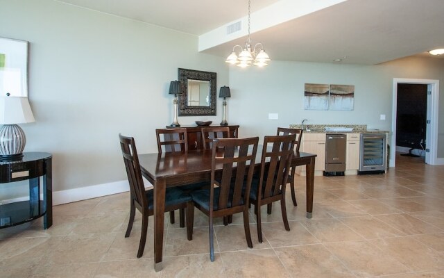 Crc0615 3 Bedroom Condo