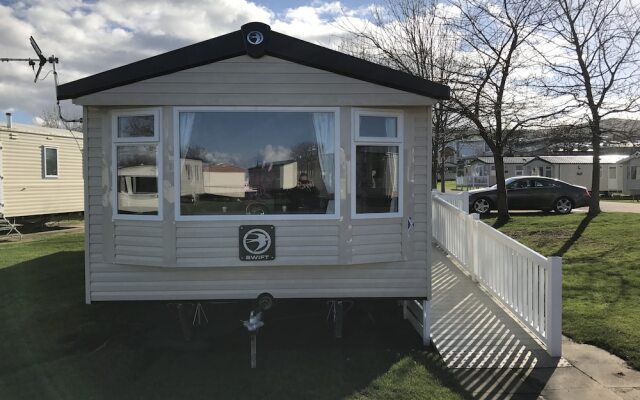 Craig Tara Deluxe Caravan Holidays