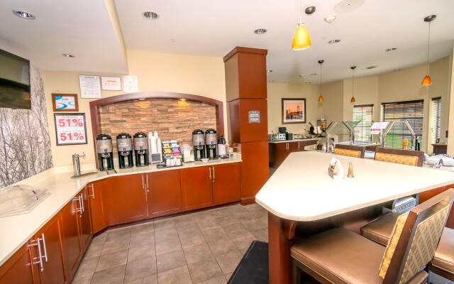 Staybridge Suites Houston IAH - Beltway 8 by IHG