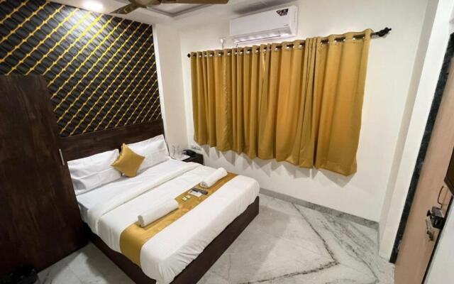 Hotel Plaza Rooms - Prabhadevi Dadar