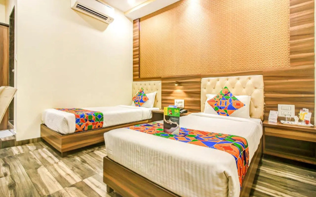 OYO 13614 Hotel Axis International
