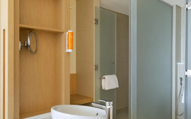 Premier Inn Dubai Ibn Battuta Mall