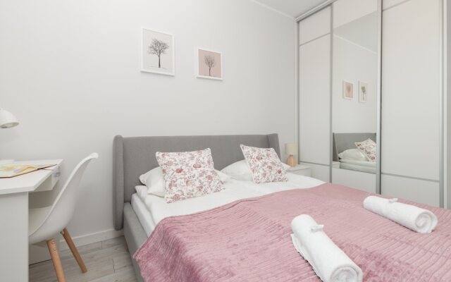 Comfortable Apartment Gdansk by Renters