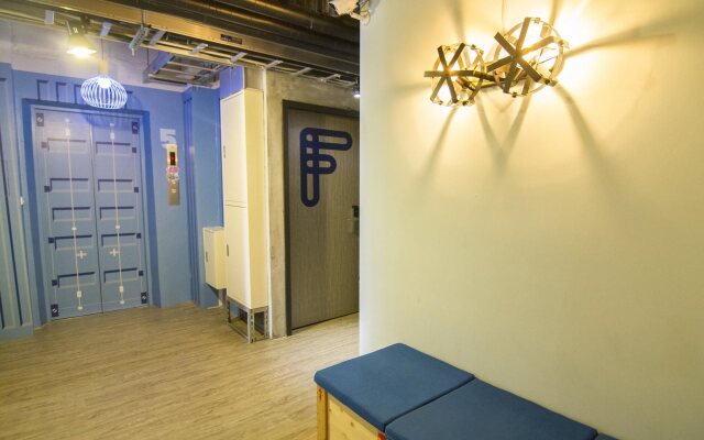 Uno Backpackers Inn