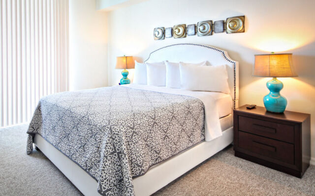 Miami Beach Intracoastal Apartments By Globe Quarters