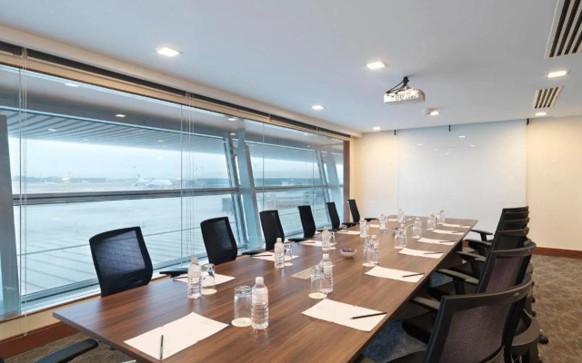 Sama-Sama Express KLIA Terminal 1 - Airside Transit Hotel