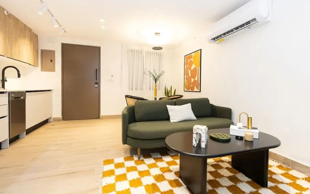 The Stallion by Acomodo Casco Viejo-top Location