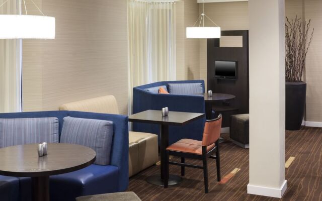 Courtyard Wichita East