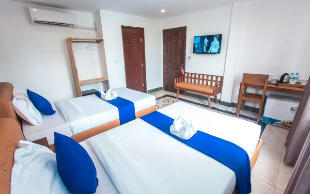 Grand Elevation Hotel