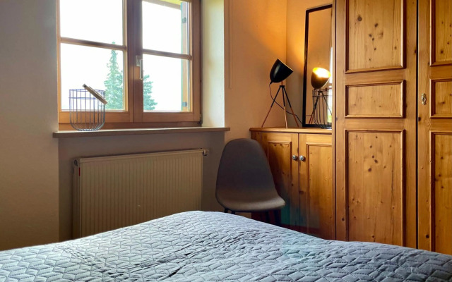 Wunderschöne Wohnung mit Balkon und Blick auf die Alpen