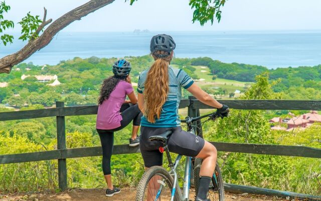 Penthouse Ocean View Luxury Condo at Reserva Conchal A19