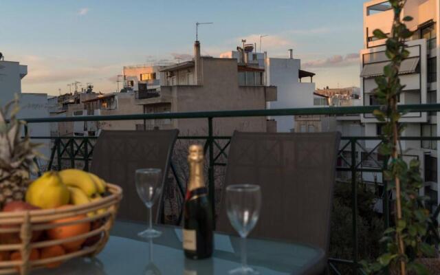 Penthouse with Acropolis view 8ppl, 140sqm