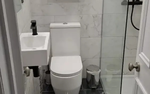 Fantastic 1BD Flat in the Centre