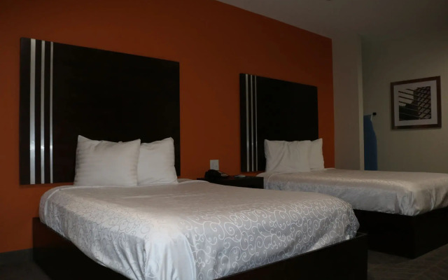 Scottish Inn & Suites - IAH Airport