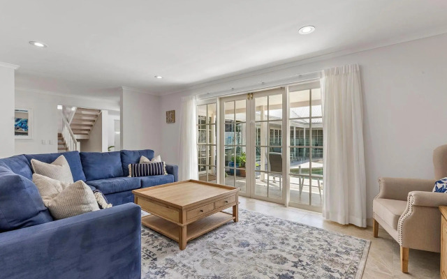 Dwyer St Hamptons Haven