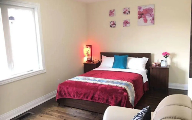 Downtown Comfortable Guest House