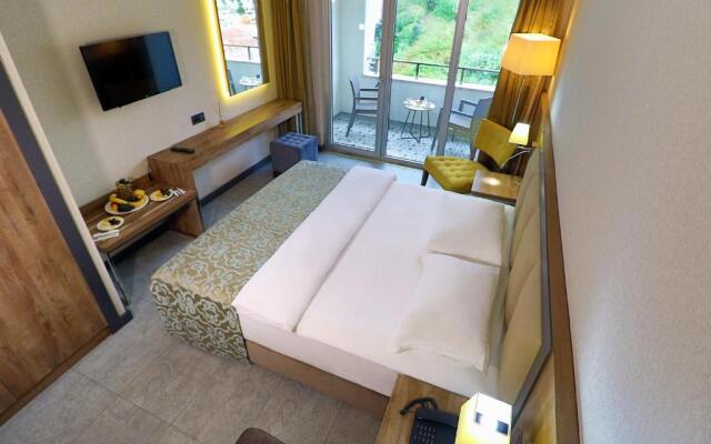 Yildiz Life Hotel