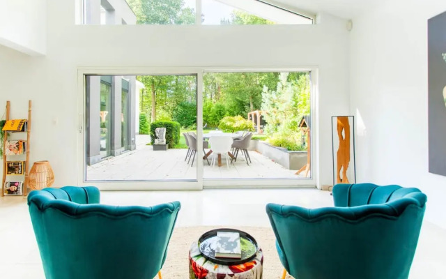 Lanaken Retreat Pool Jacuzzi and Sauna