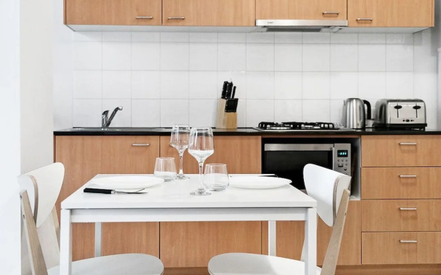 LIZZI, Melbourne Studio Apartment