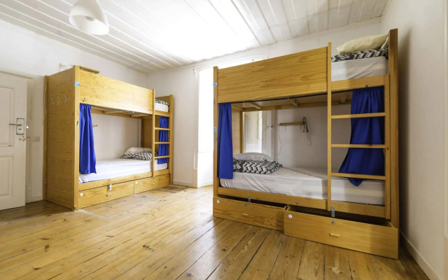 Nice Way Cascais Hostel & Surfcamp