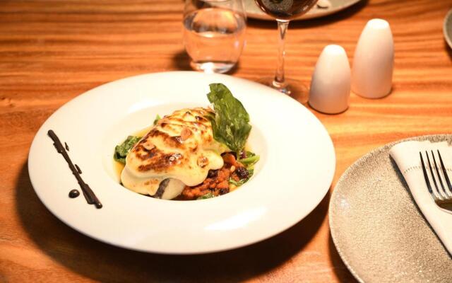 Saman Boutique Hotel & Residences